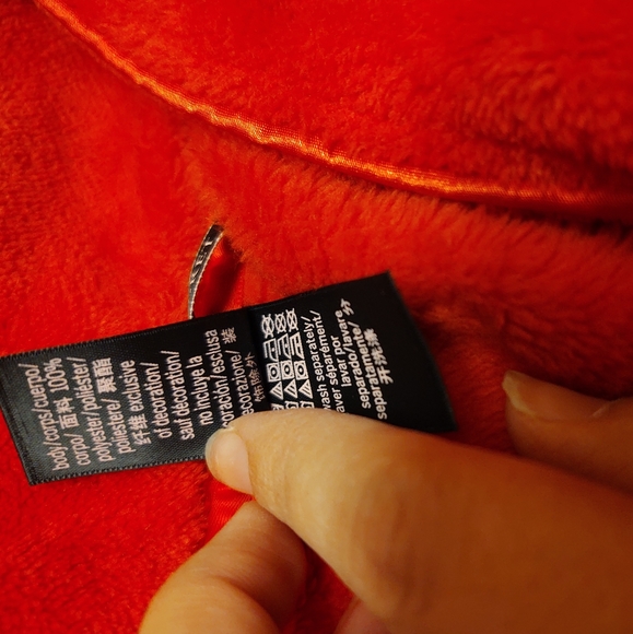 Victoria's Secret Logo Short Cozy Robe - Picture 6 of 6